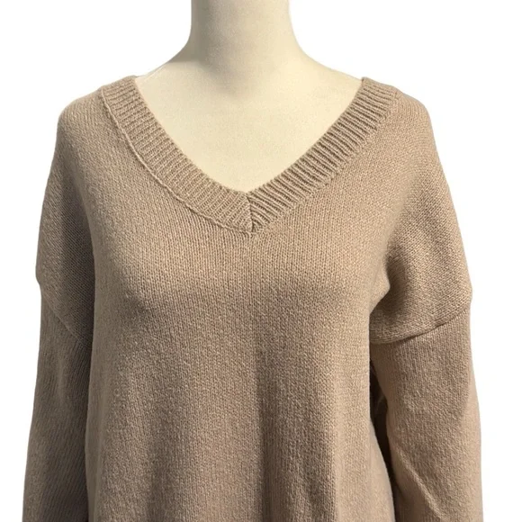 LE LIS full length maxi sweater dress - Picture 2 of 9